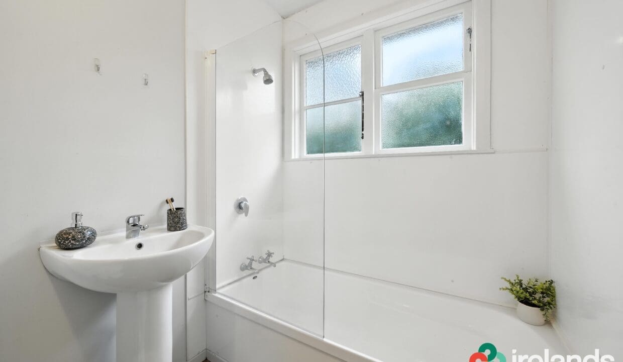 159790992__1755551623-159790992__1755551520-011_Open2view_ID596236-30_Bateman_Avenue