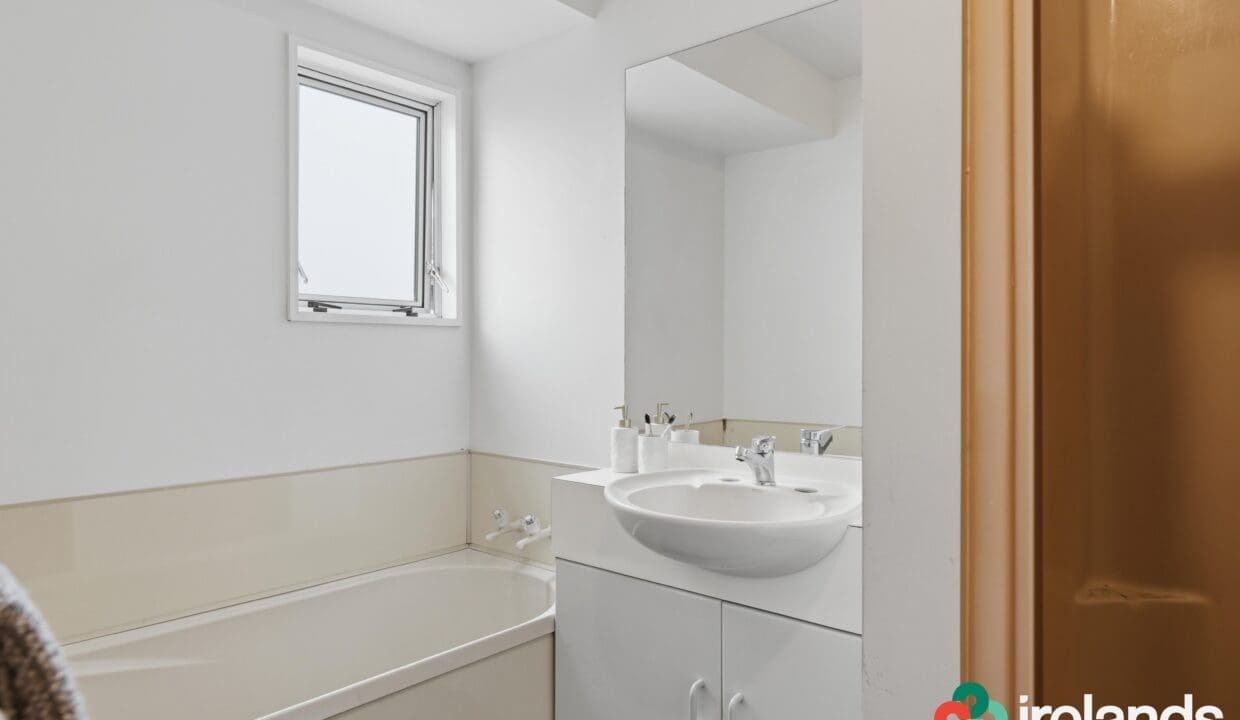 193372883__1774215006-193372883__1774214868-008_Open2view_ID605868-1_165_Clarence_Street