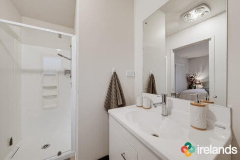 207208672__1782347606-207208672__1782346784-006_Open2view_ID608506-8_Hartford_Crescent