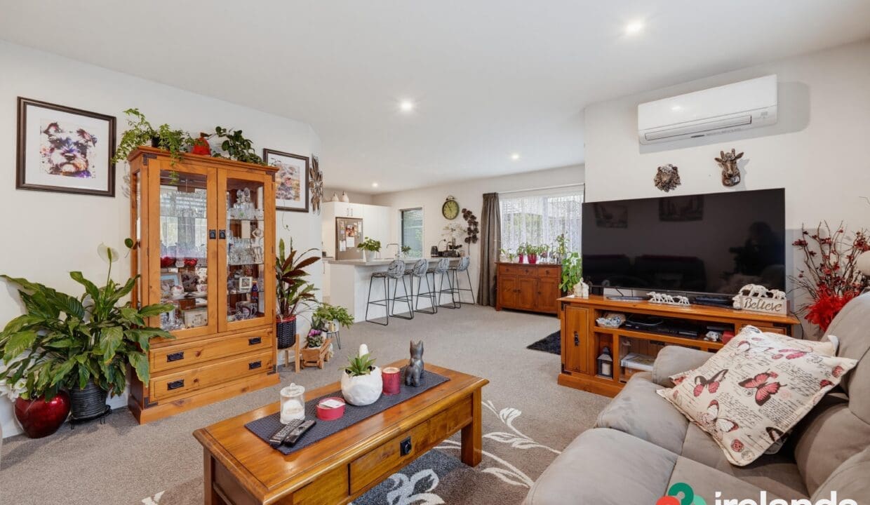 207208712__1782347607-207208712__1782346788-012_Open2view_ID608506-8_Hartford_Crescent